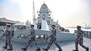​البحرية الهندية تنقذ سفينة من هجوم في المحيط الهندي