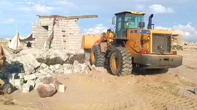 قوات حماية الأراضي تزيل أبنية عشوائية في خور مكسر
